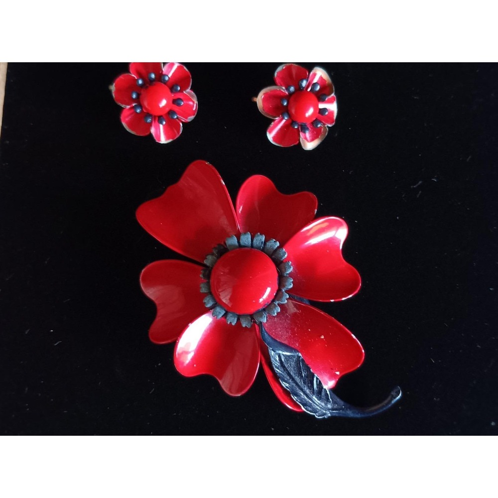 Vintage 60s Enamel Flower Power Brooch & Earrings, Red and Black